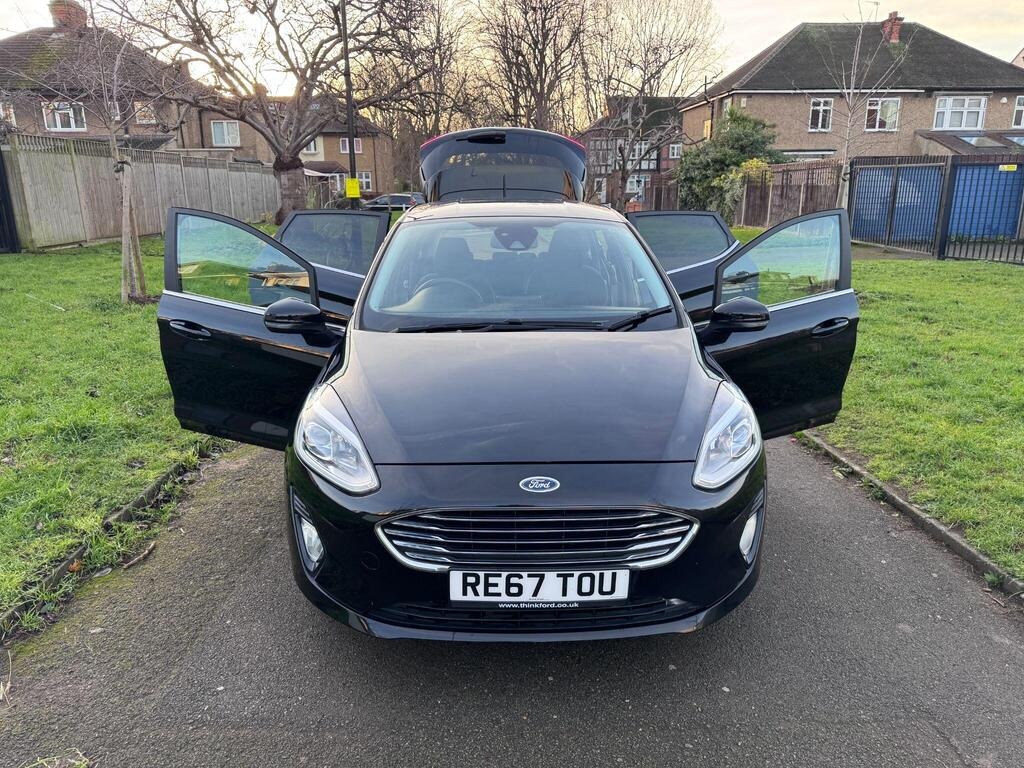 Used Ford Fiesta 2017 for sale - 76935732: Photo 6