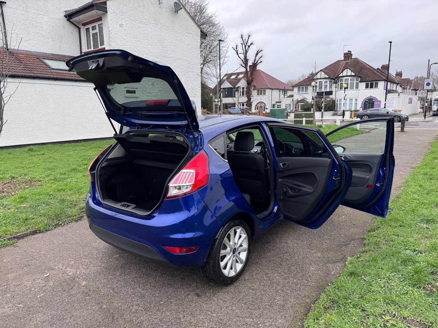 Used Ford Fiesta 2017 for sale - 77622221: Photo 33