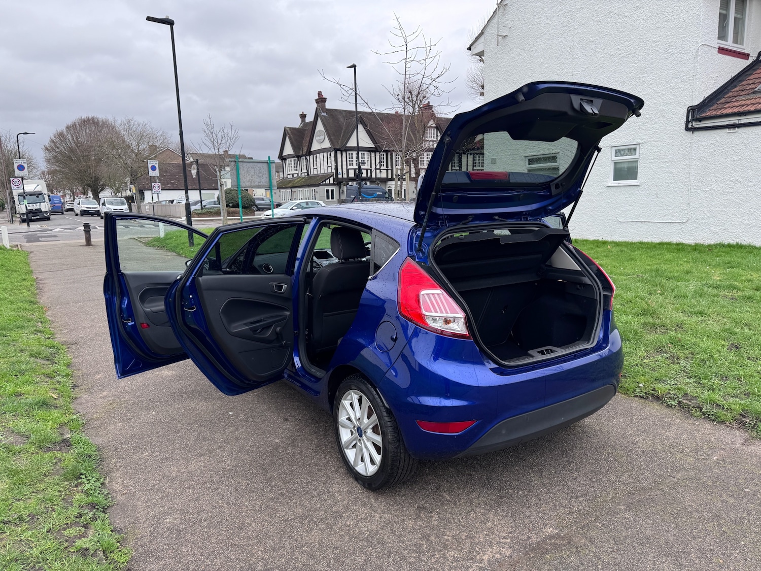 Used Ford Fiesta 2017 for sale - 77622221: Photo 35