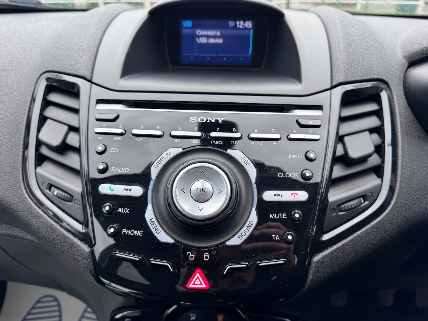 Used Ford Fiesta 2017 for sale - 77622221: Photo 39