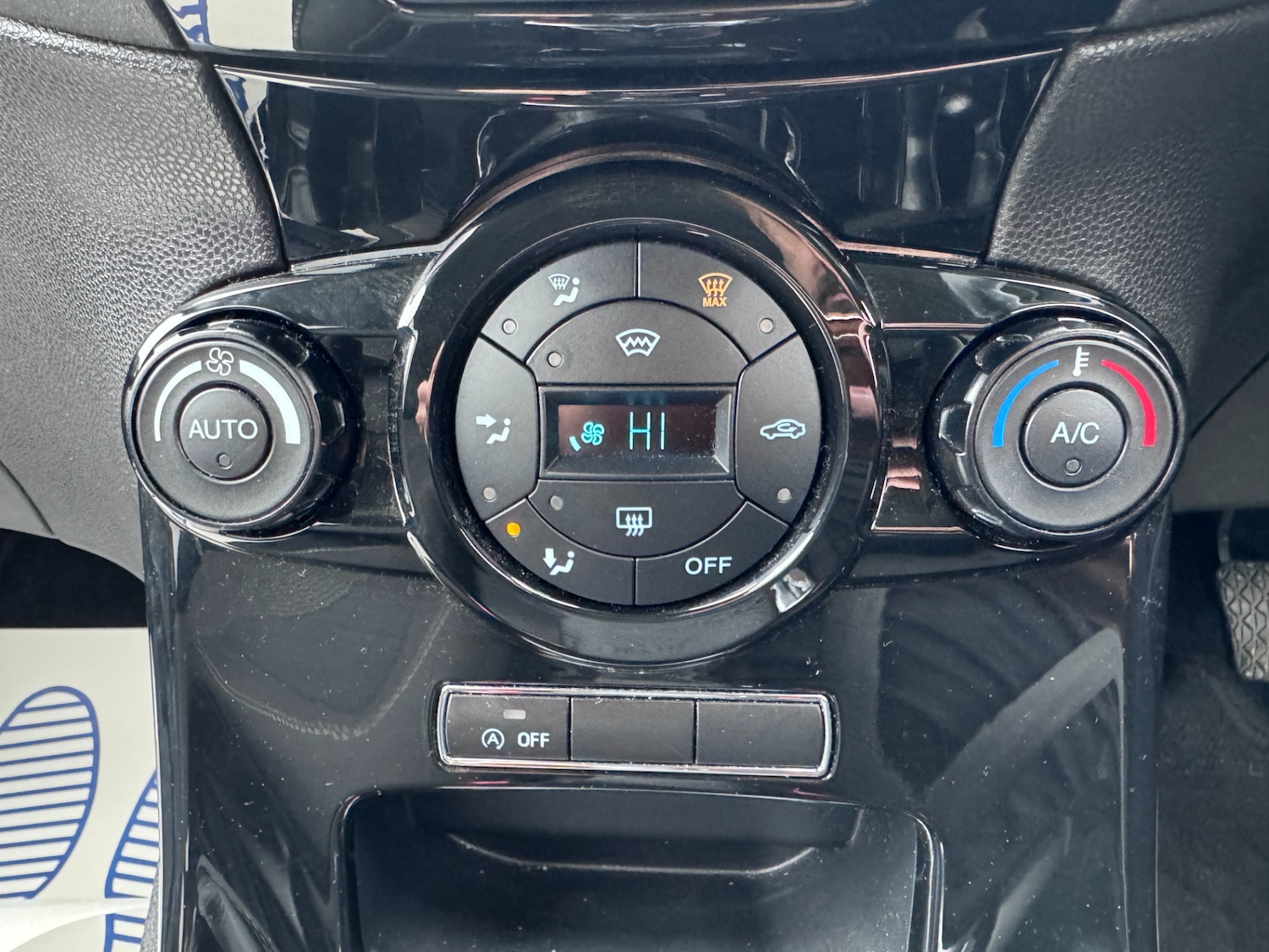 Used Ford Fiesta 2017 for sale - 77622221: Photo 40