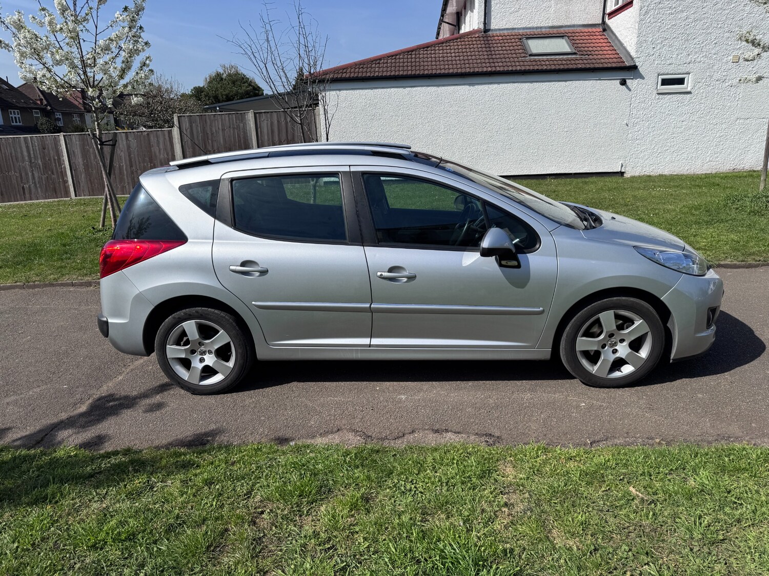 Used Peugeot 207 2009 for sale - 78165960: Photo 11