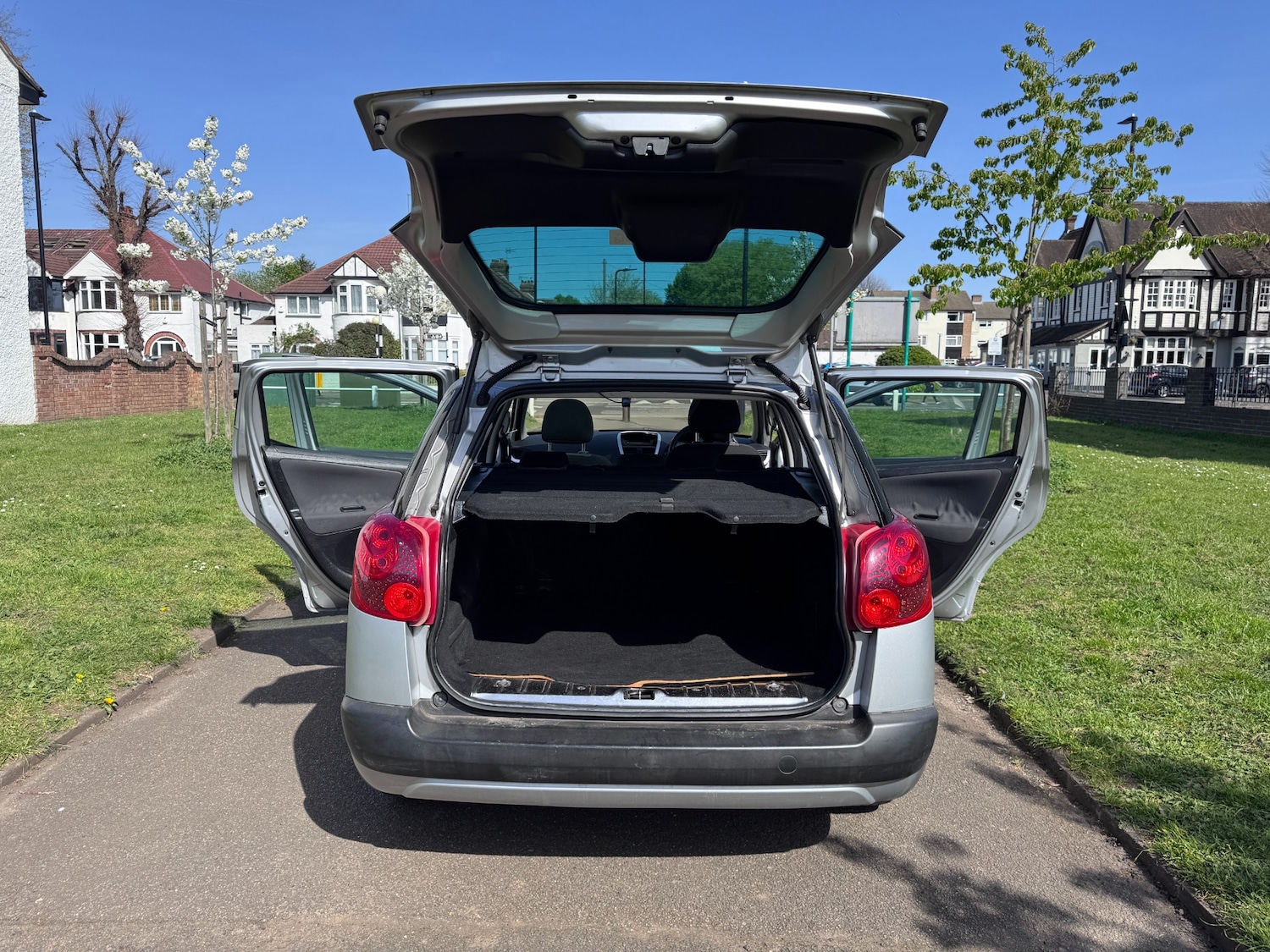 Used Peugeot 207 2009 for sale - 78165960: Photo 17