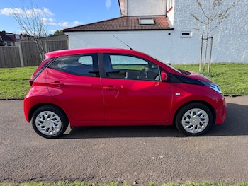 Used Toyota AYGO 2019 for sale - 78757391: Photo