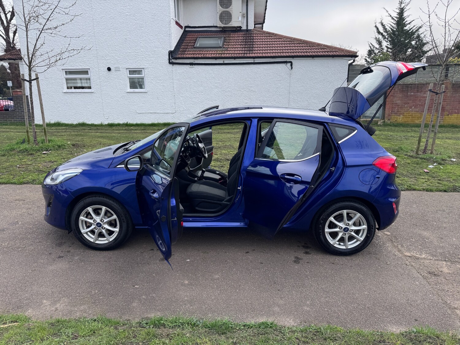 Used Ford Fiesta 2017 for sale - 77790032: Photo 32