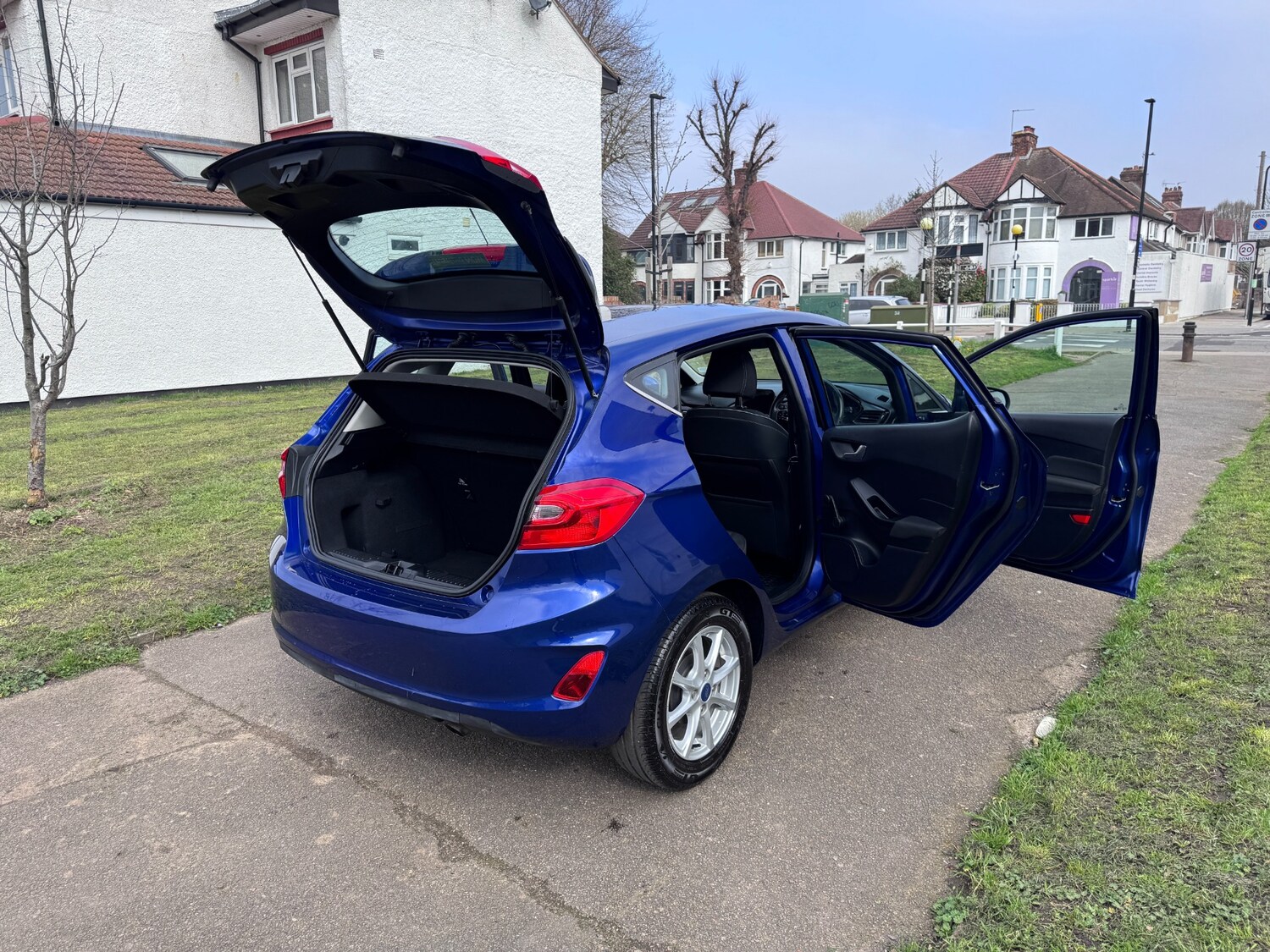 Used Ford Fiesta 2017 for sale - 77790032: Photo 33