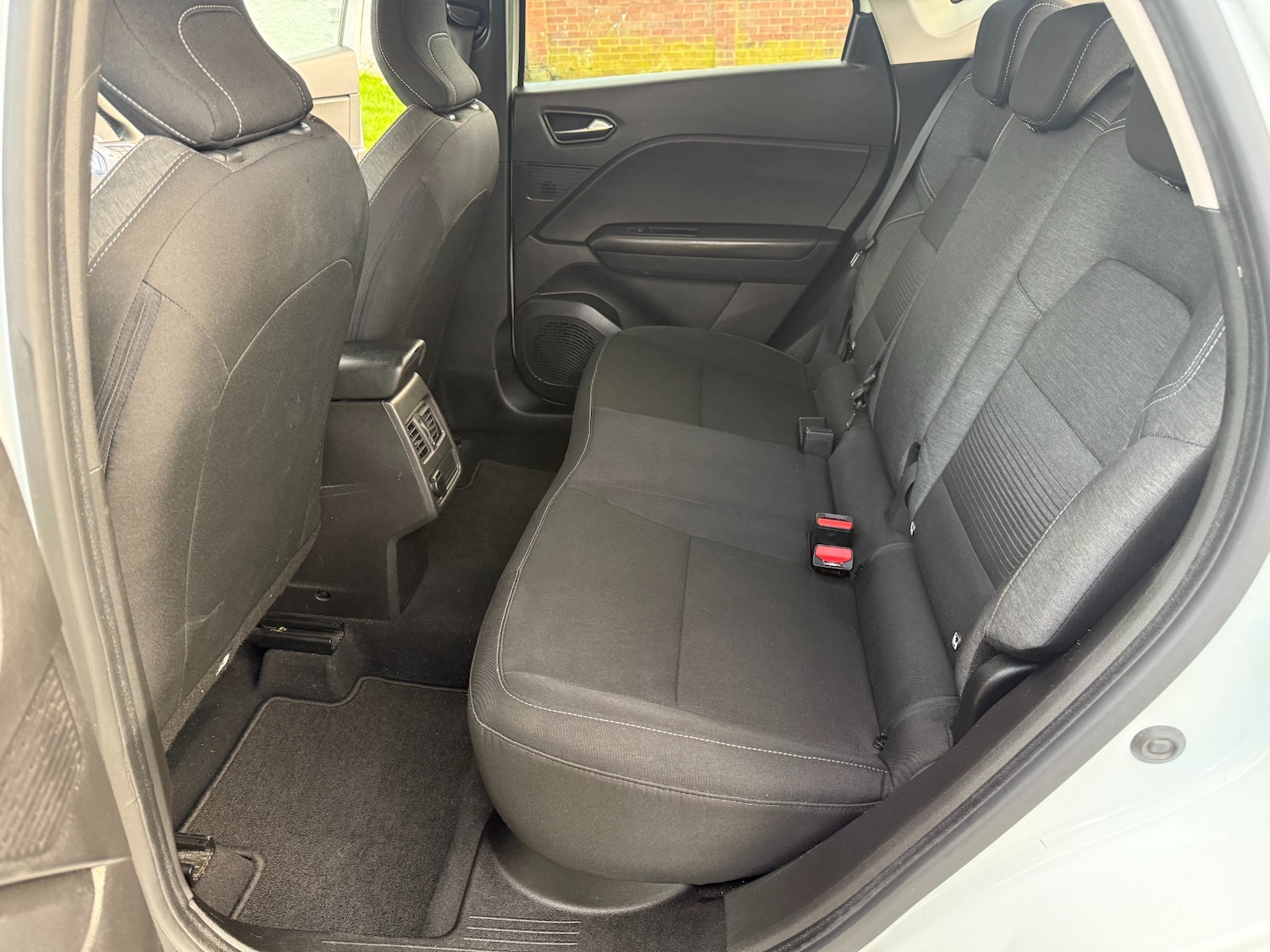 Used Renault Captur 2021 for sale - 76892596: Photo 18