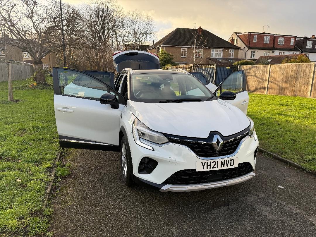 Used Renault Captur 2021 for sale - 76892596: Photo 24