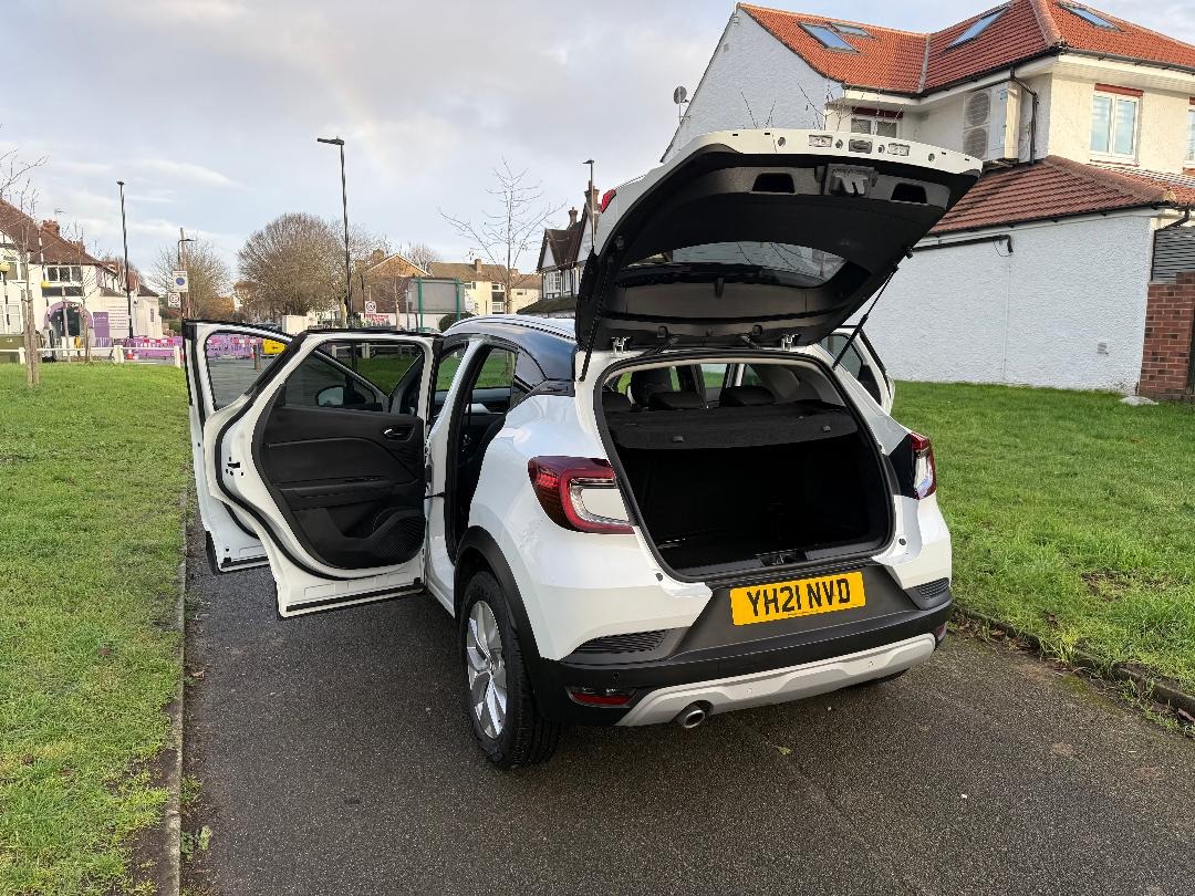 Used Renault Captur 2021 for sale - 76892596: Photo 29