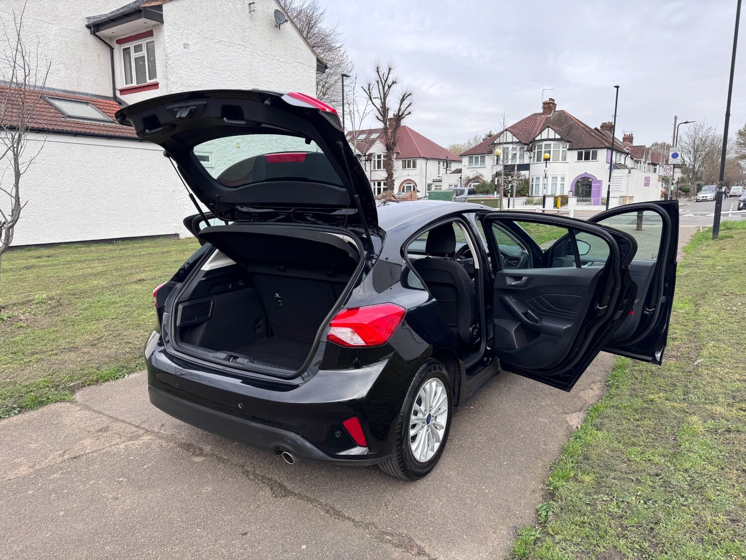 Used Ford Focus 2020 for sale - 77962241: Photo 34