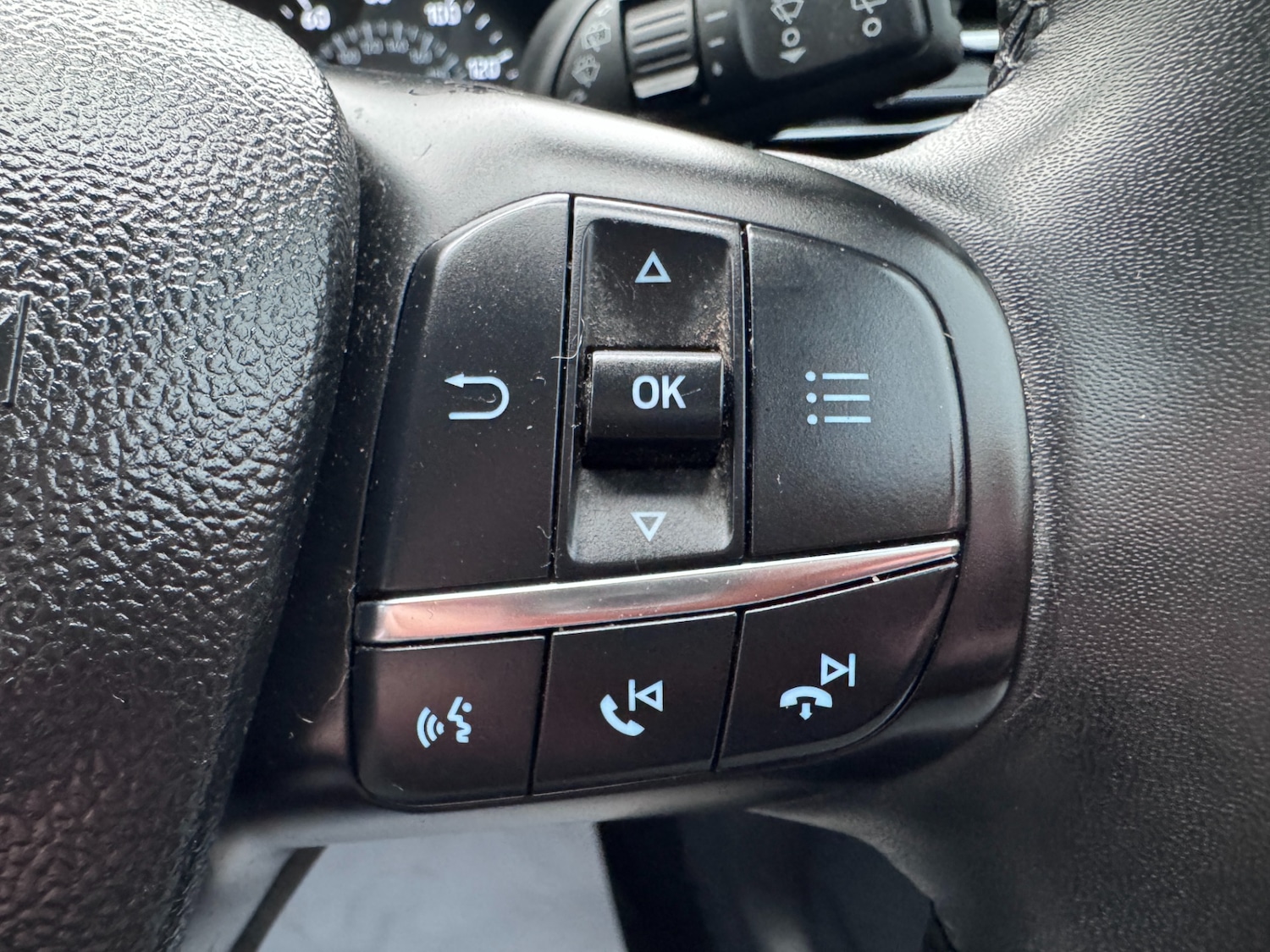 Used Ford Focus 2023 for sale - 77622104: Photo 40