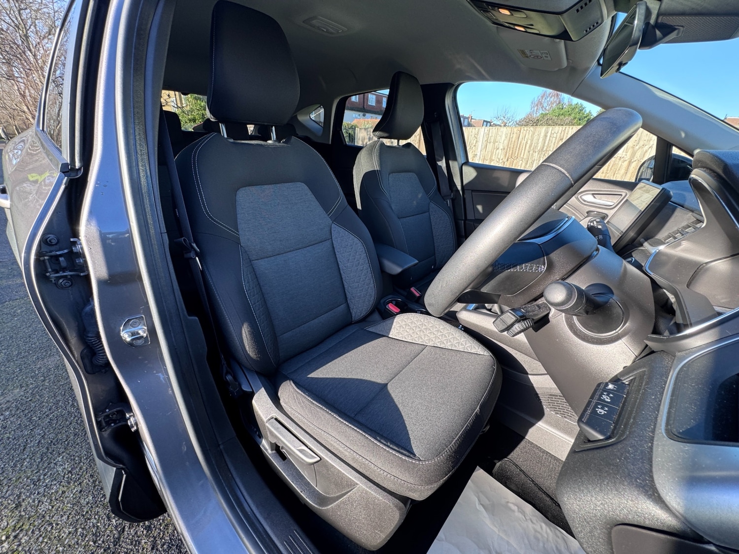 Used Renault Captur 2022 for sale - 77025217: Photo 33