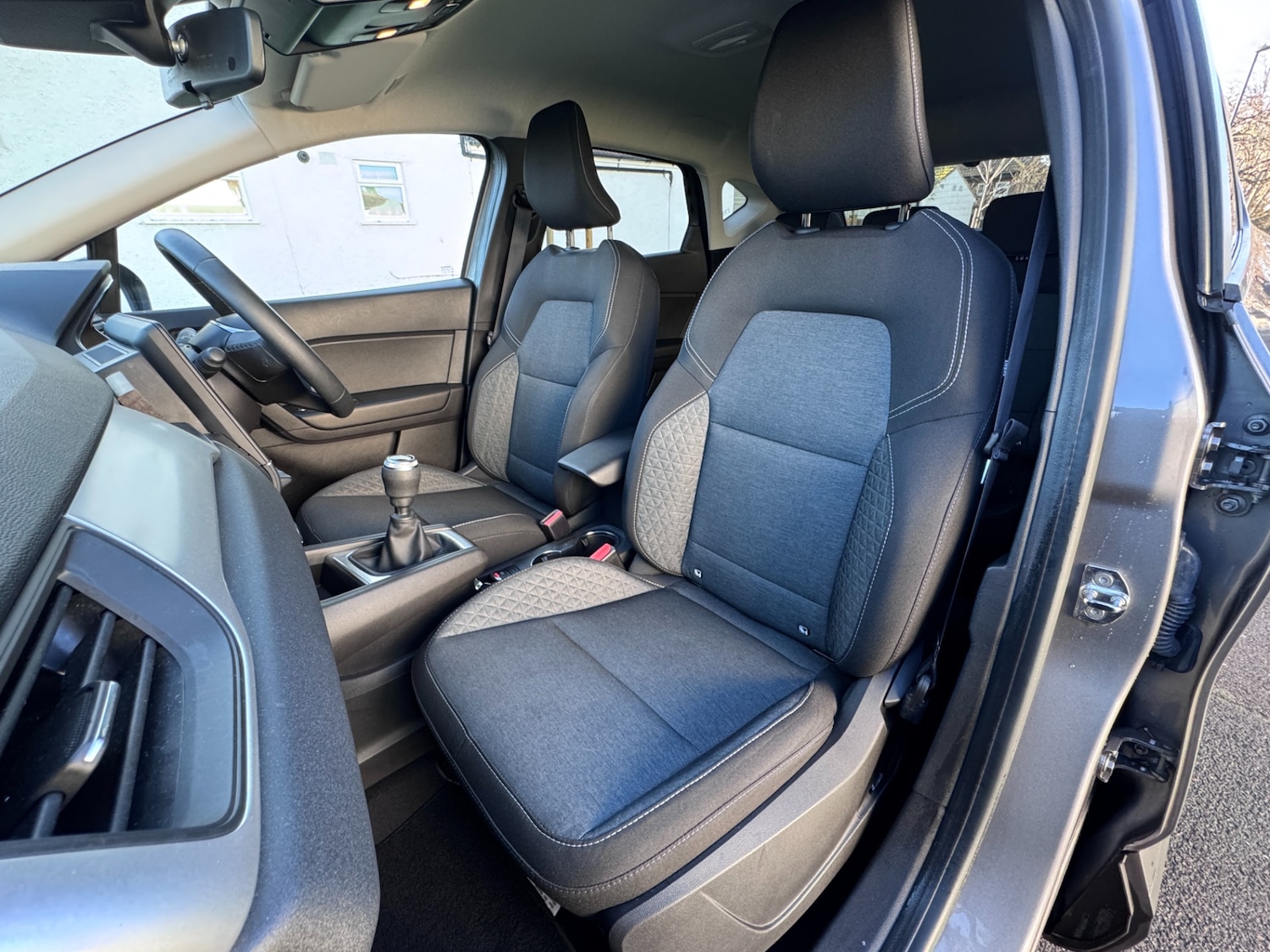 Used Renault Captur 2022 for sale - 77025217: Photo 38