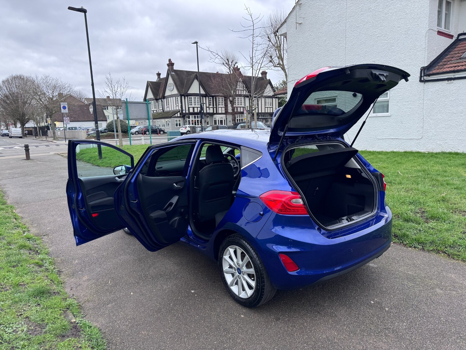 Used Ford Fiesta 2017 for sale - 77545331: Photo 12