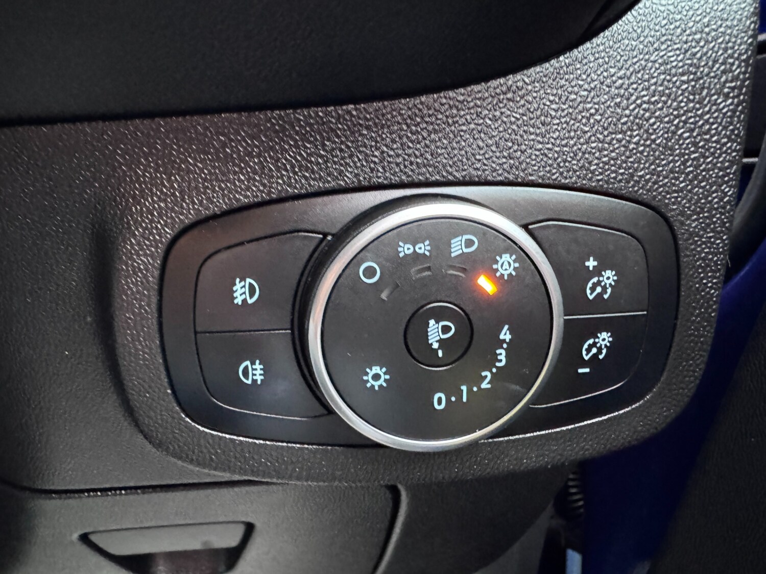 Used Ford Fiesta 2017 for sale - 77545331: Photo 43