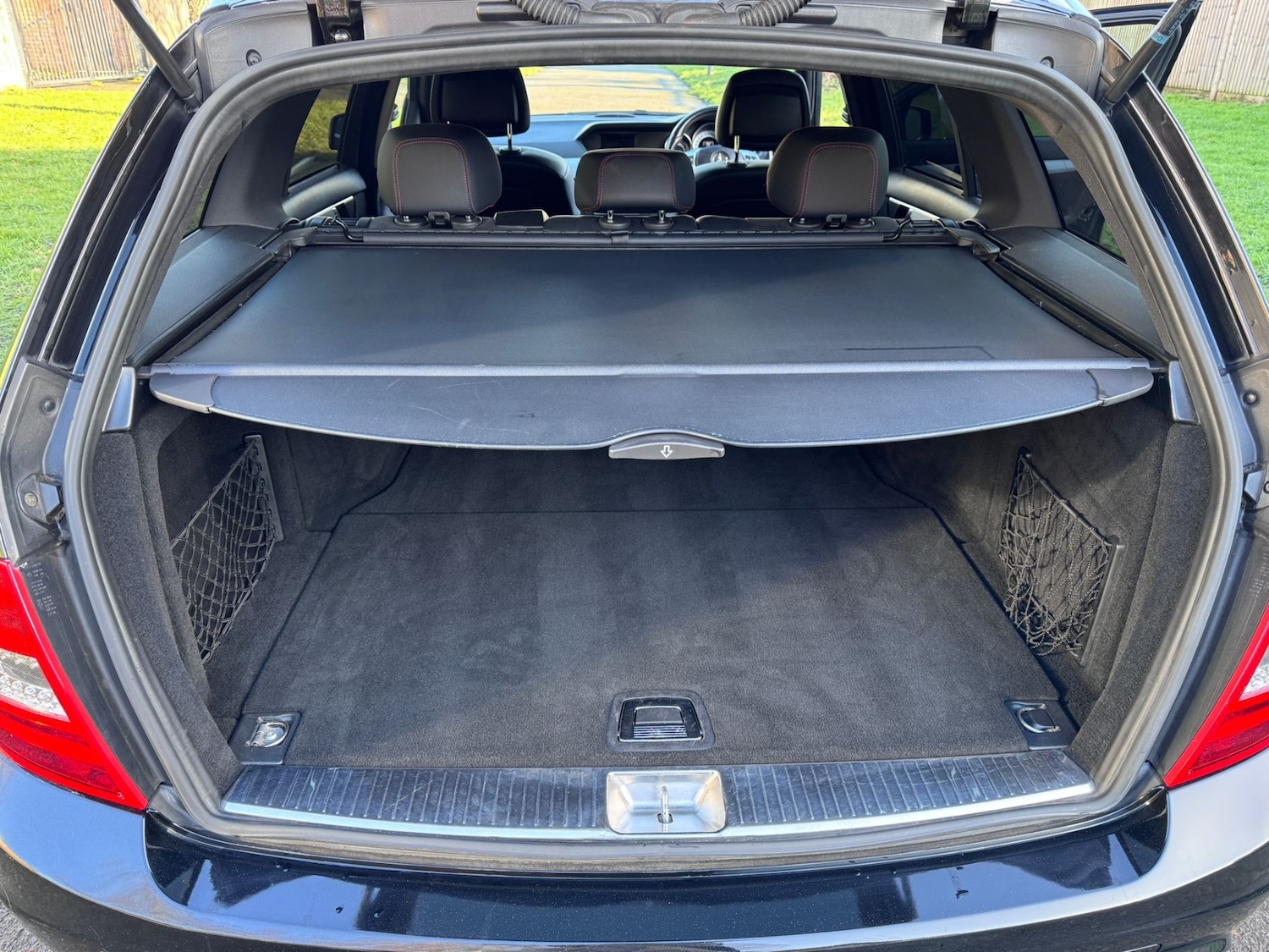 Used Mercedes-Benz C Class 2012 for sale - 77298701: Photo 27