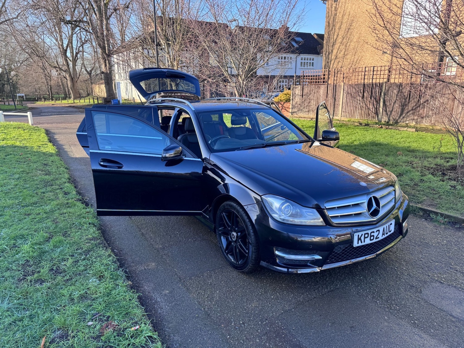 Used Mercedes-Benz C Class 2012 for sale - 77298701: Photo 29