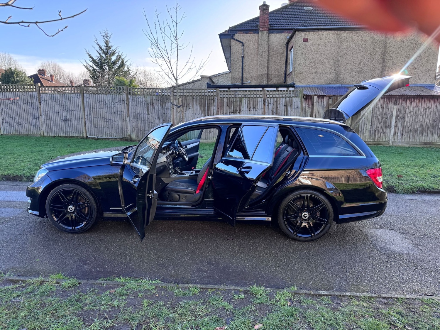 Used Mercedes-Benz C Class 2012 for sale - 77298701: Photo 36