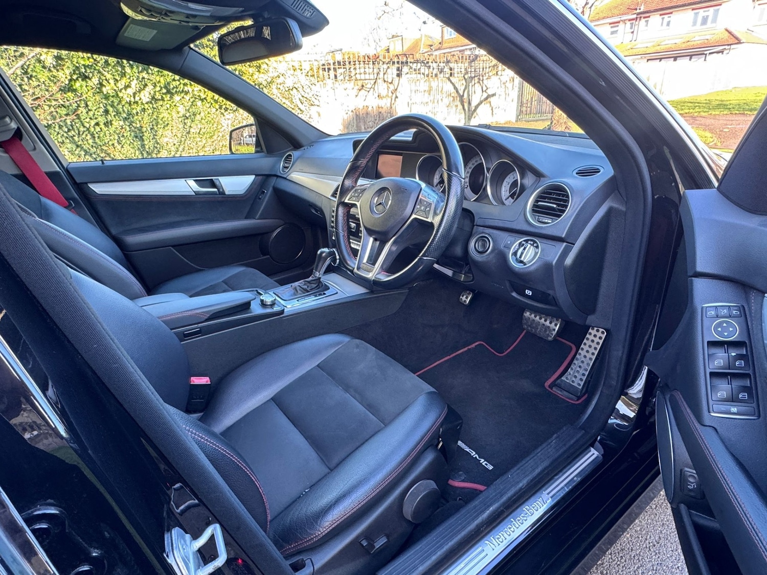 Used Mercedes-Benz C Class 2012 for sale - 77298701: Photo 44