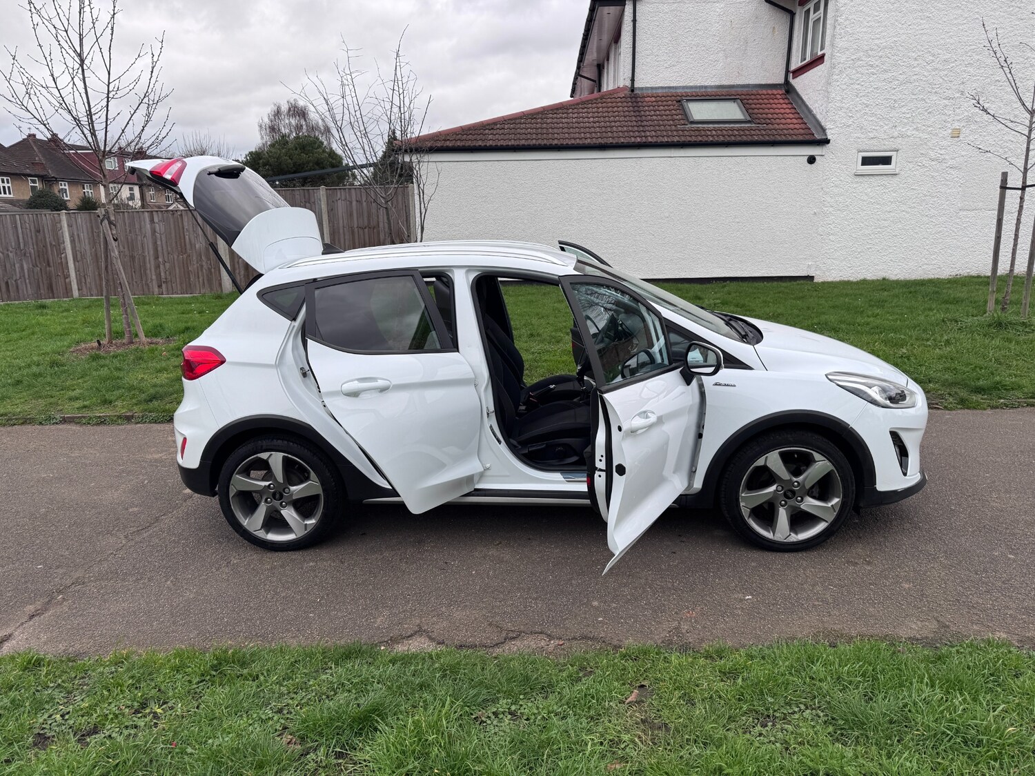 Used Ford Fiesta 2020 for sale - 77702003: Photo 33