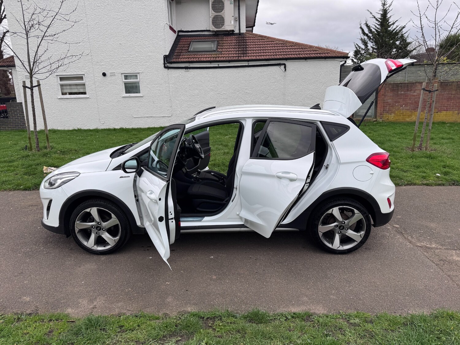 Used Ford Fiesta 2020 for sale - 77702003: Photo 37