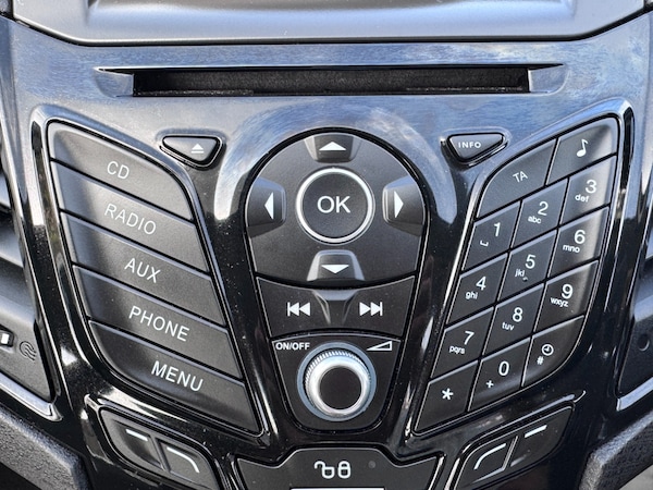 Used Ford Fiesta 2016 for sale - 74354108: Photo 42