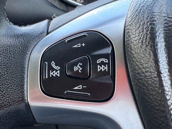 Used Ford Fiesta 2016 for sale - 74354108: Photo 46