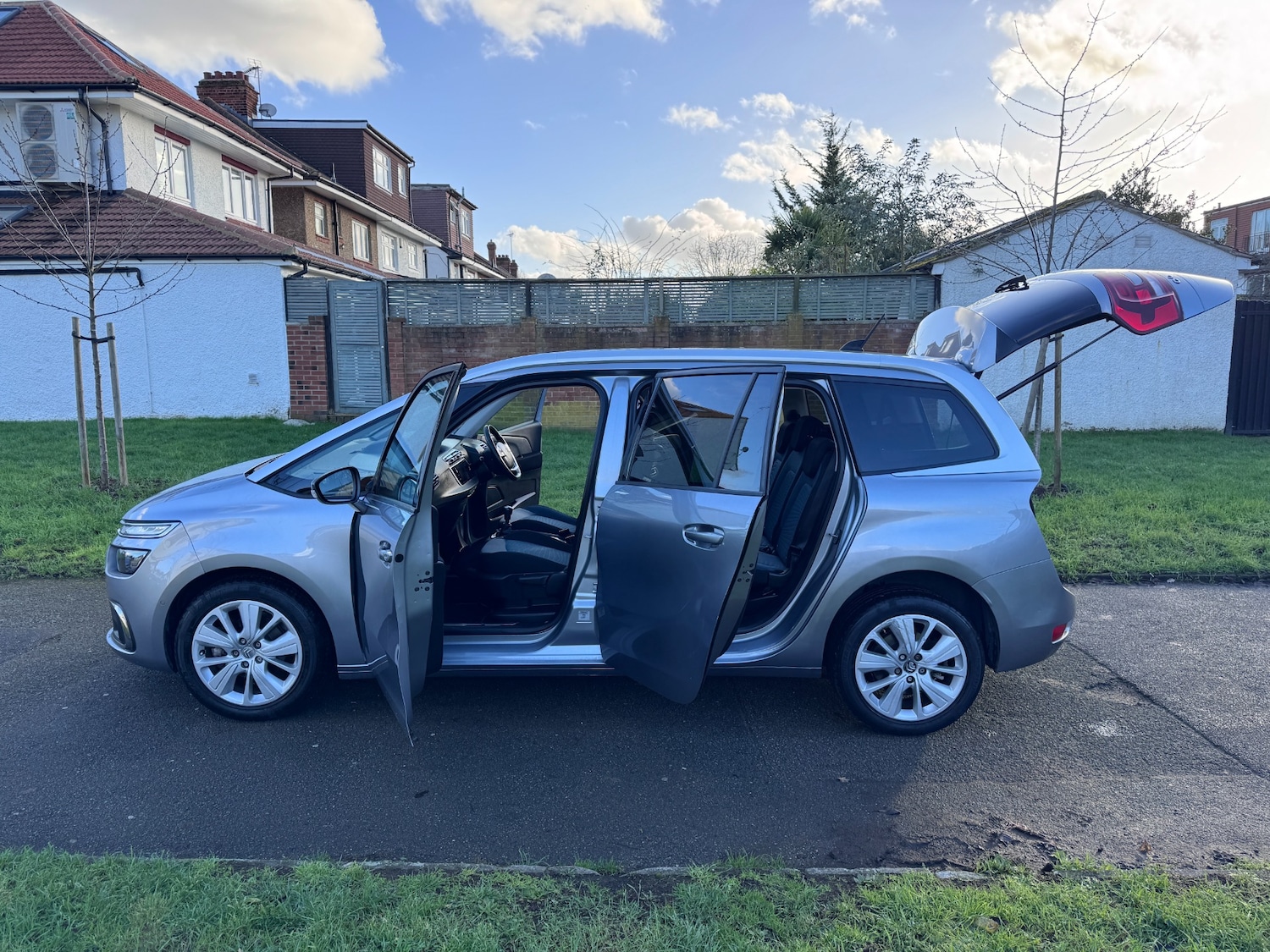 Used Citroen C4 Grand Picasso 2018 for sale - 76894941: Photo 33