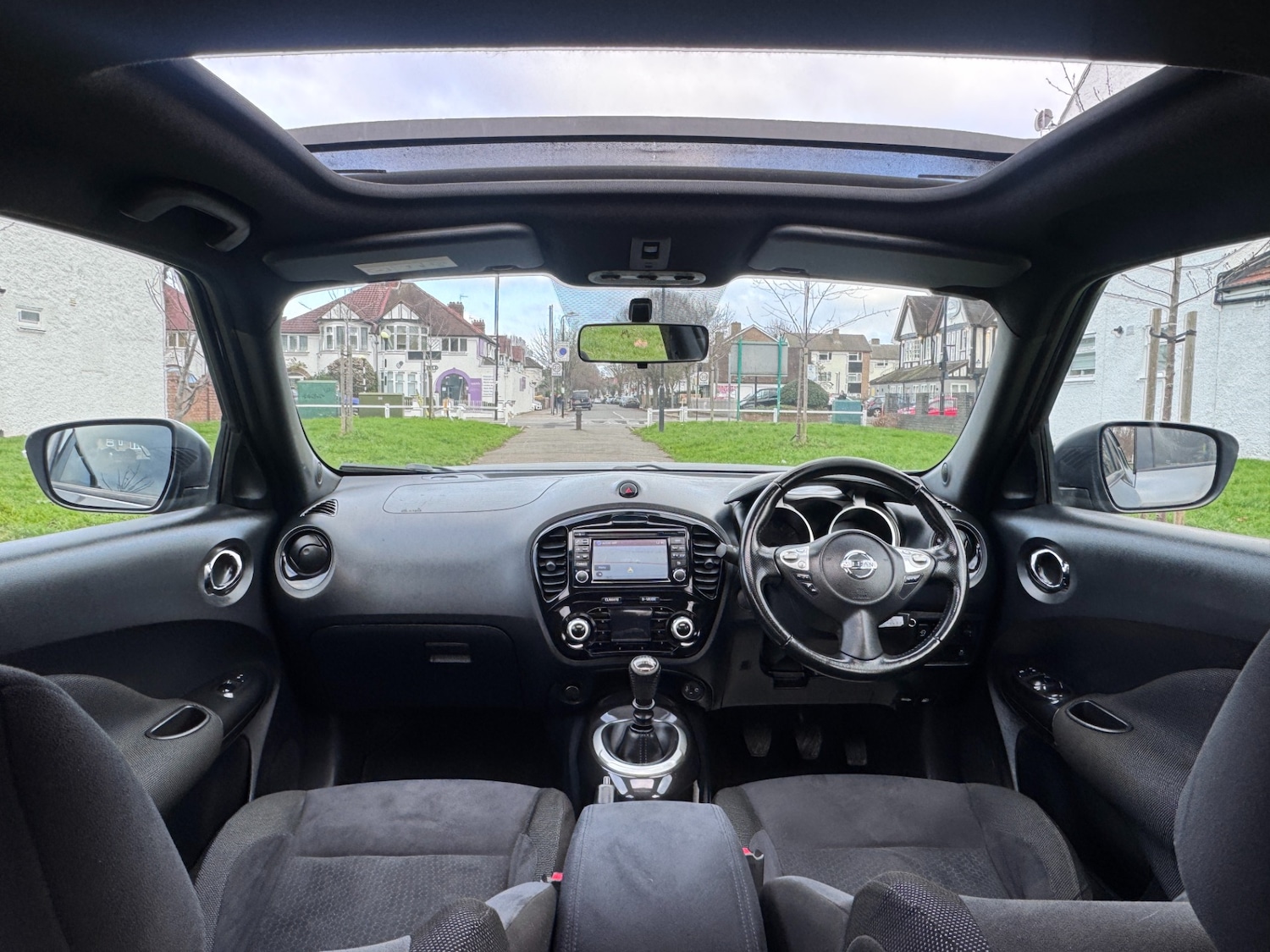 Used Nissan Juke 2015 for sale - 77087353: Photo 2