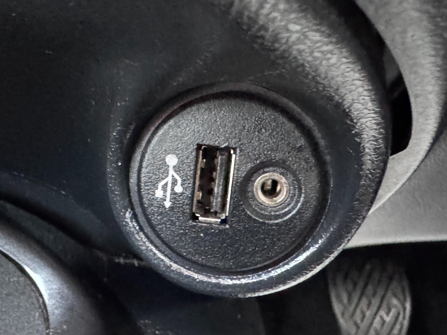 Used Nissan Juke 2015 for sale - 77087353: Photo 50