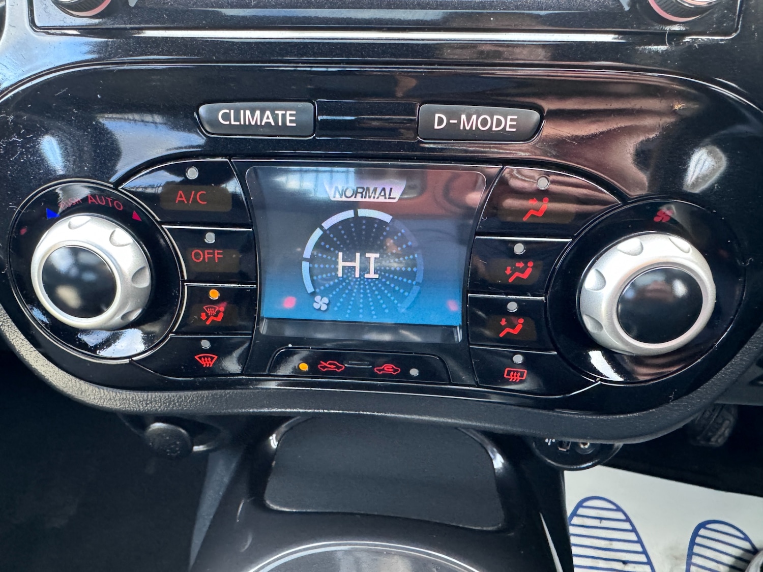 Used Nissan Juke 2015 for sale - 77087353: Photo 51