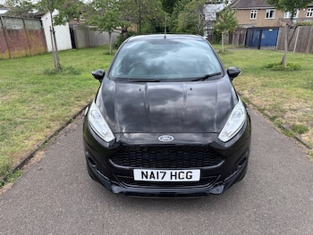Used Ford Fiesta 2017 for sale - 78605936: Photo
