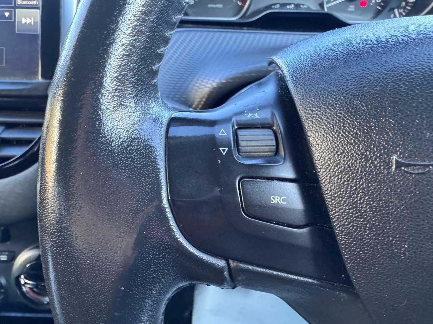 Used Peugeot 208 2016 for sale - 77196730: Photo 38