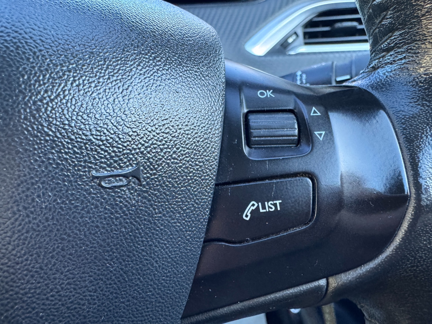 Used Peugeot 208 2016 for sale - 77196730: Photo 39