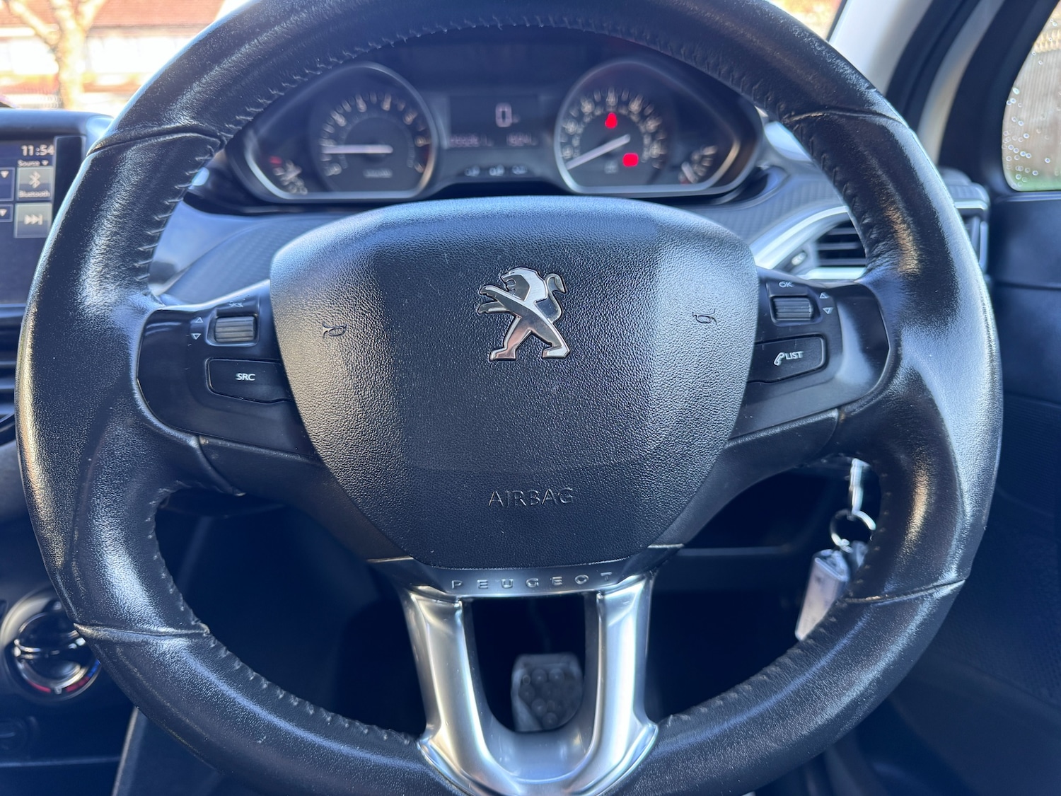 Used Peugeot 208 2016 for sale - 77196730: Photo 40