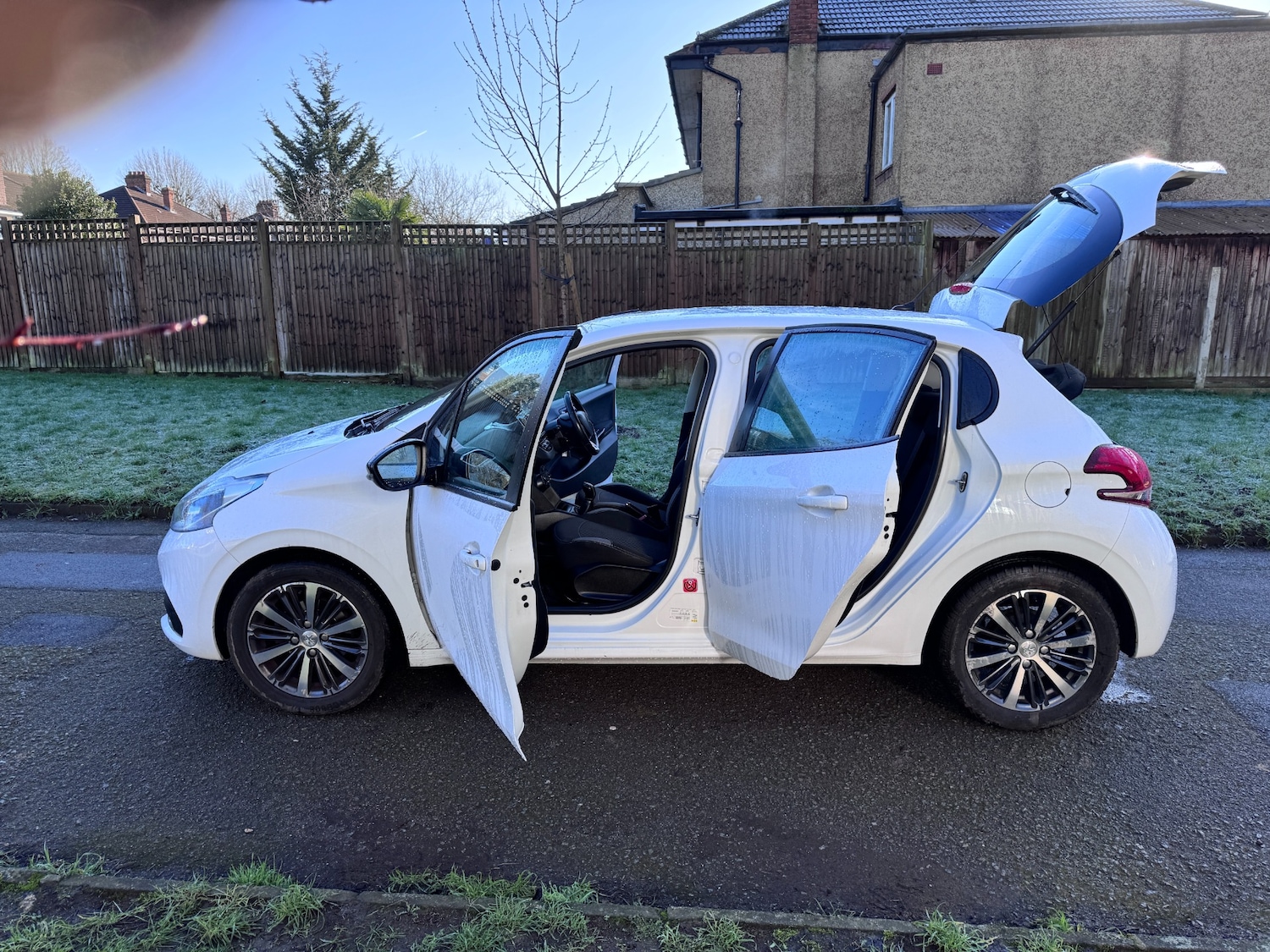 Used Peugeot 208 2016 for sale - 77196730: Photo 46