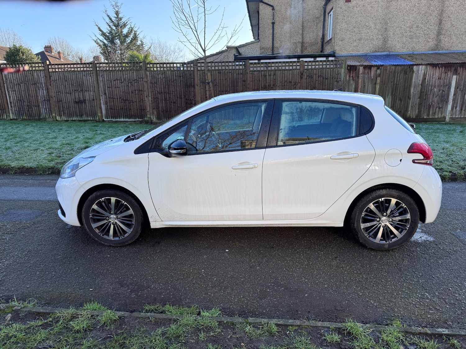 Used Peugeot 208 2016 for sale - 77196730: Photo 6