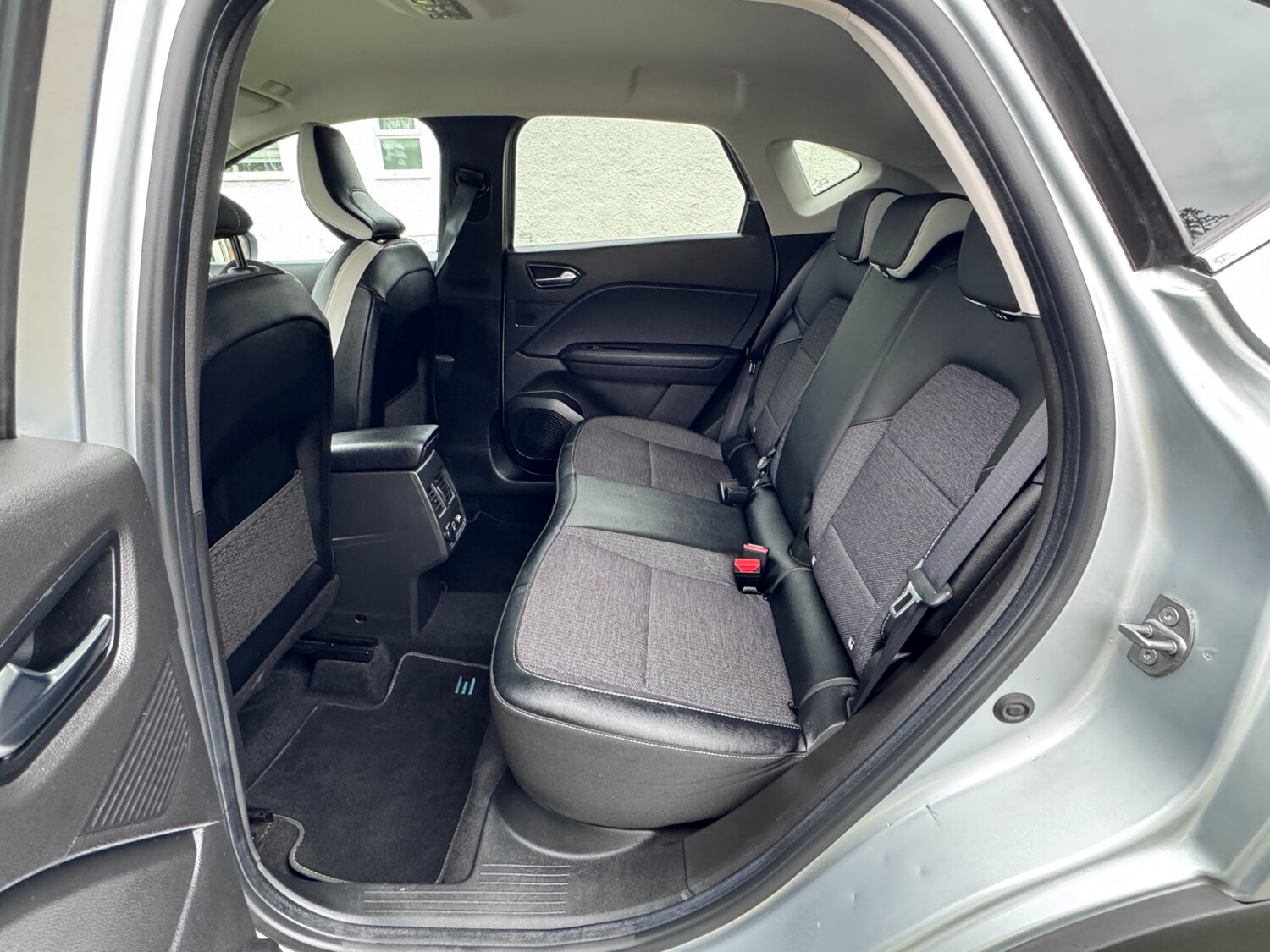 Used Renault Captur 2023 for sale - 78108250: Photo 23