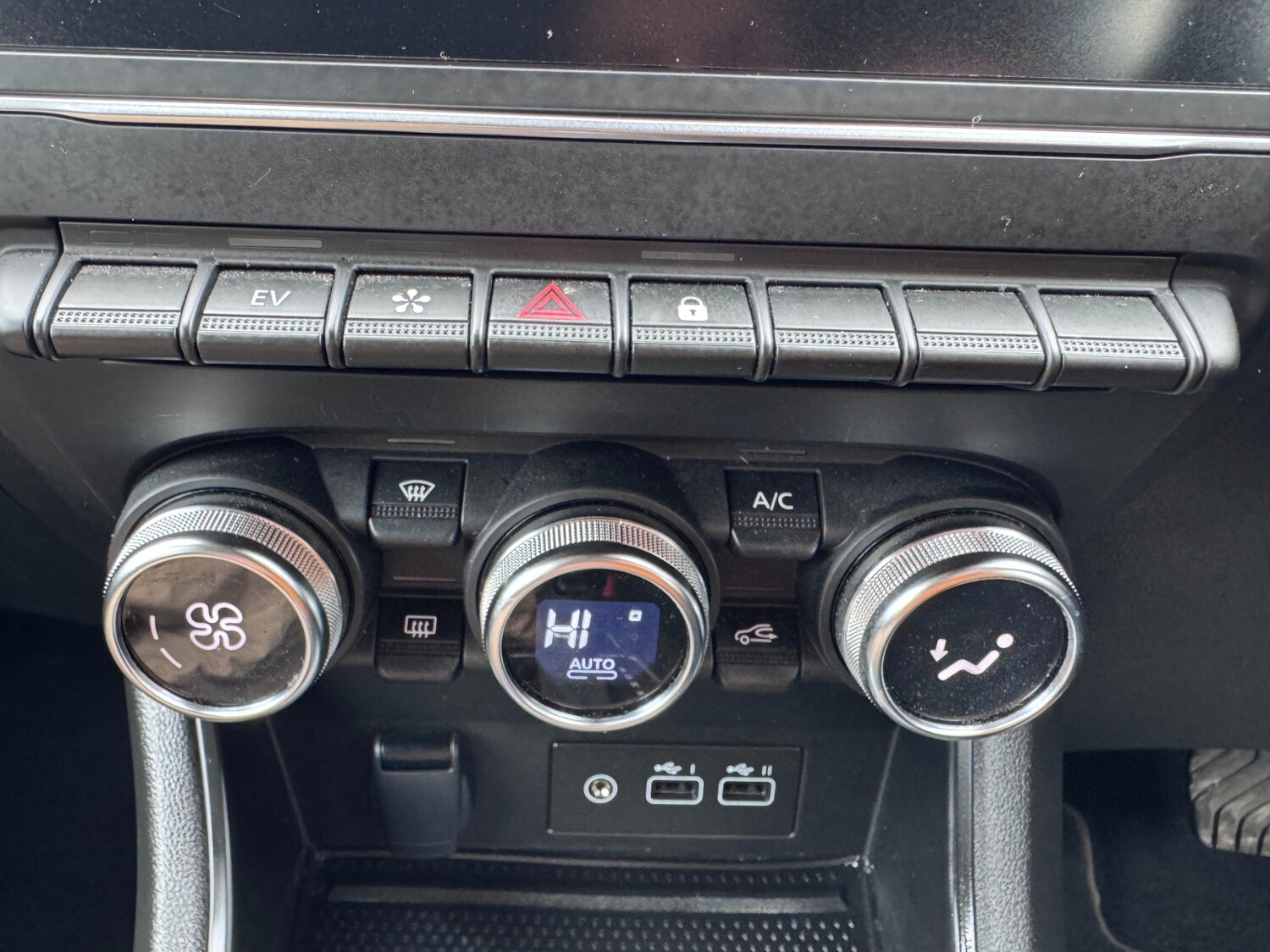 Used Renault Captur 2023 for sale - 78108250: Photo 26