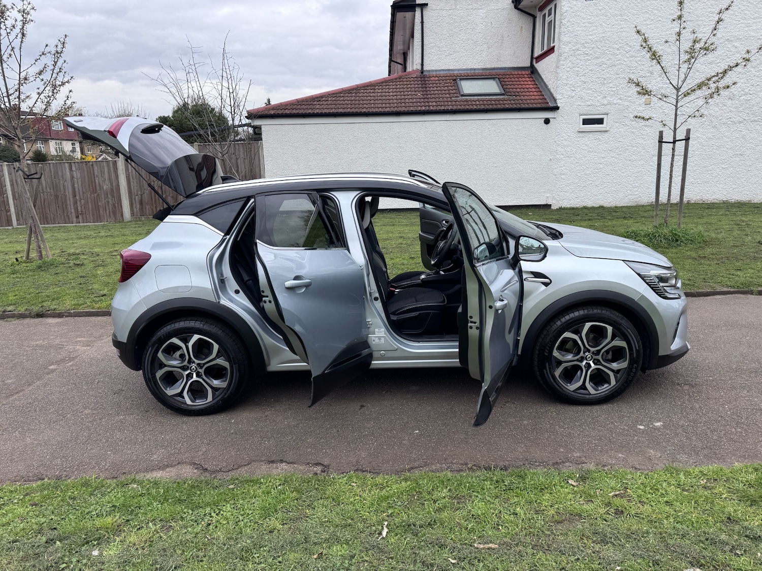 Used Renault Captur 2023 for sale - 78108250: Photo 35