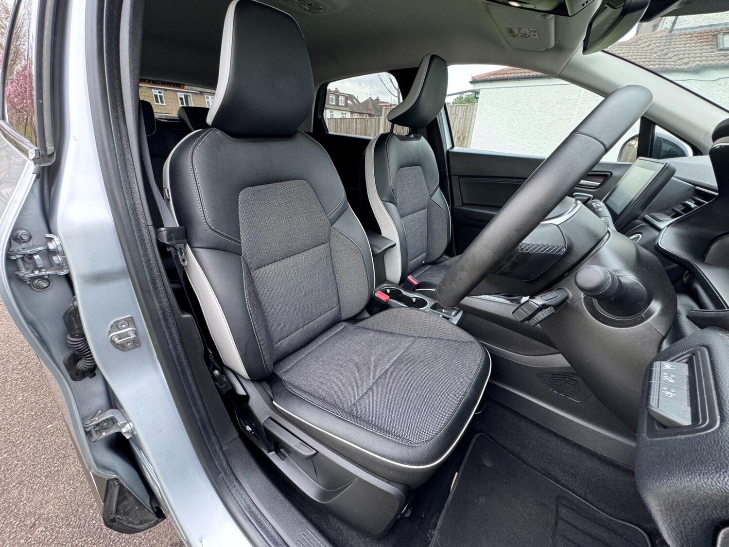 Used Renault Captur 2023 for sale - 78108250: Photo 37