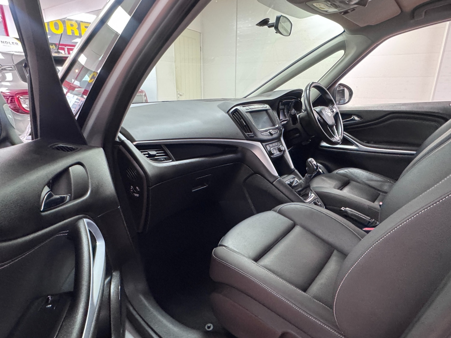 Used Vauxhall Zafira 2018 for sale - 77790411: Photo 17