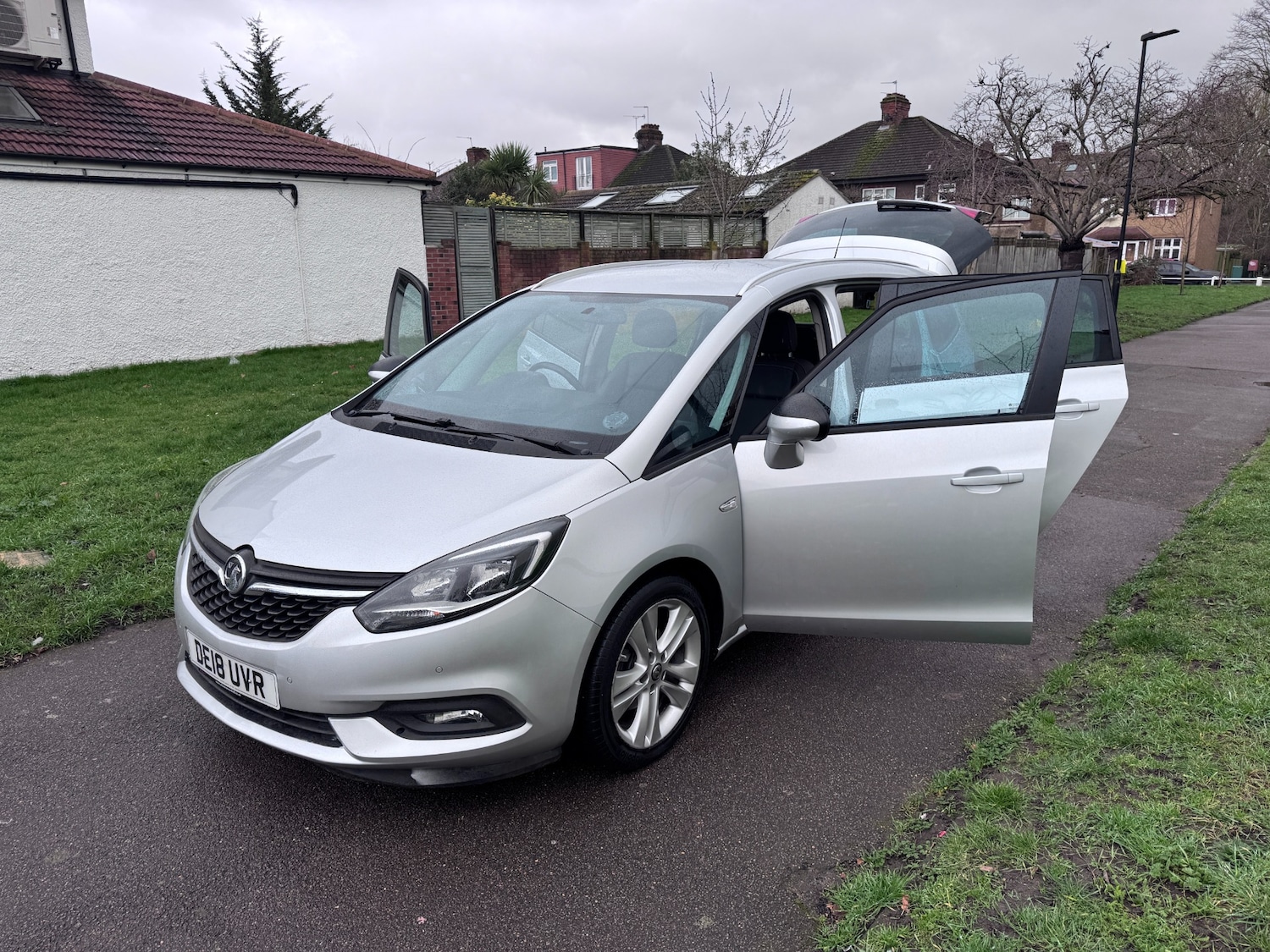 Used Vauxhall Zafira 2018 for sale - 77790411: Photo 32