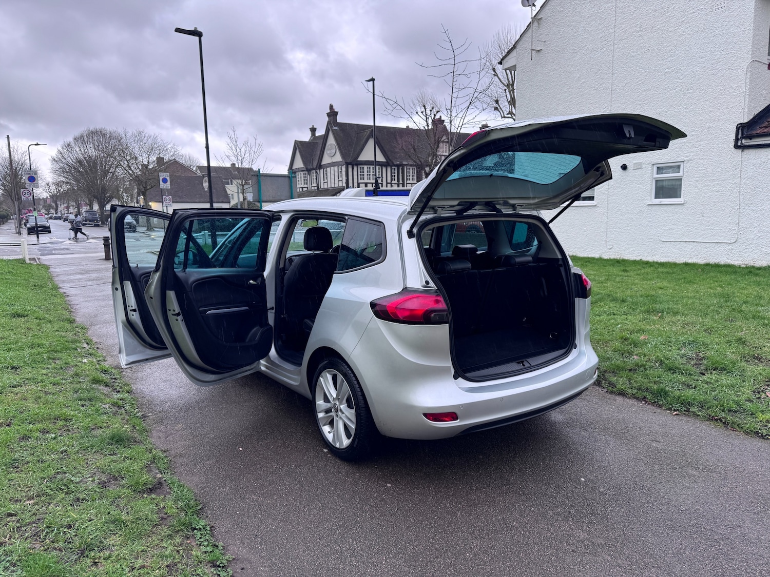 Used Vauxhall Zafira 2018 for sale - 77790411: Photo 38