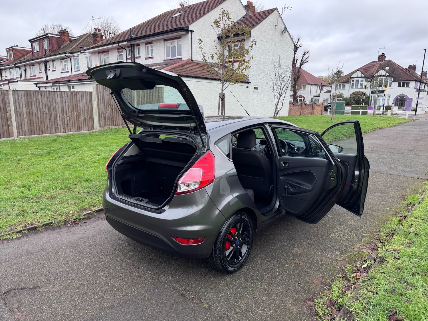 Used Ford Fiesta 2018 for sale - 76722412: Photo 33