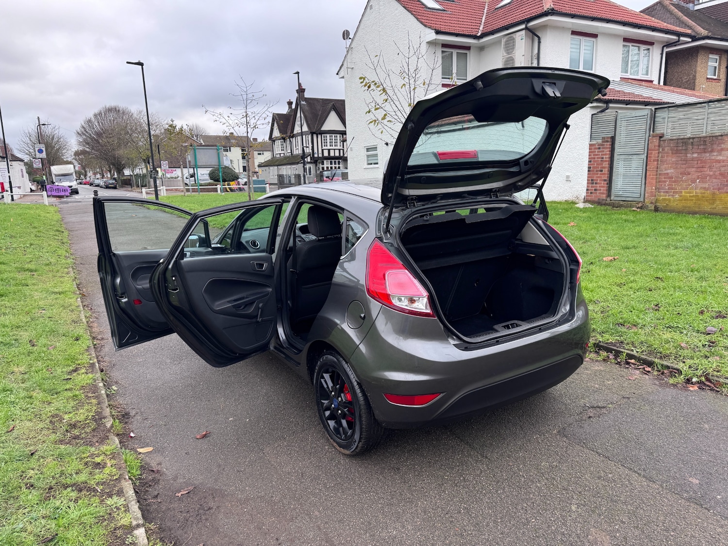 Used Ford Fiesta 2018 for sale - 76722412: Photo 35