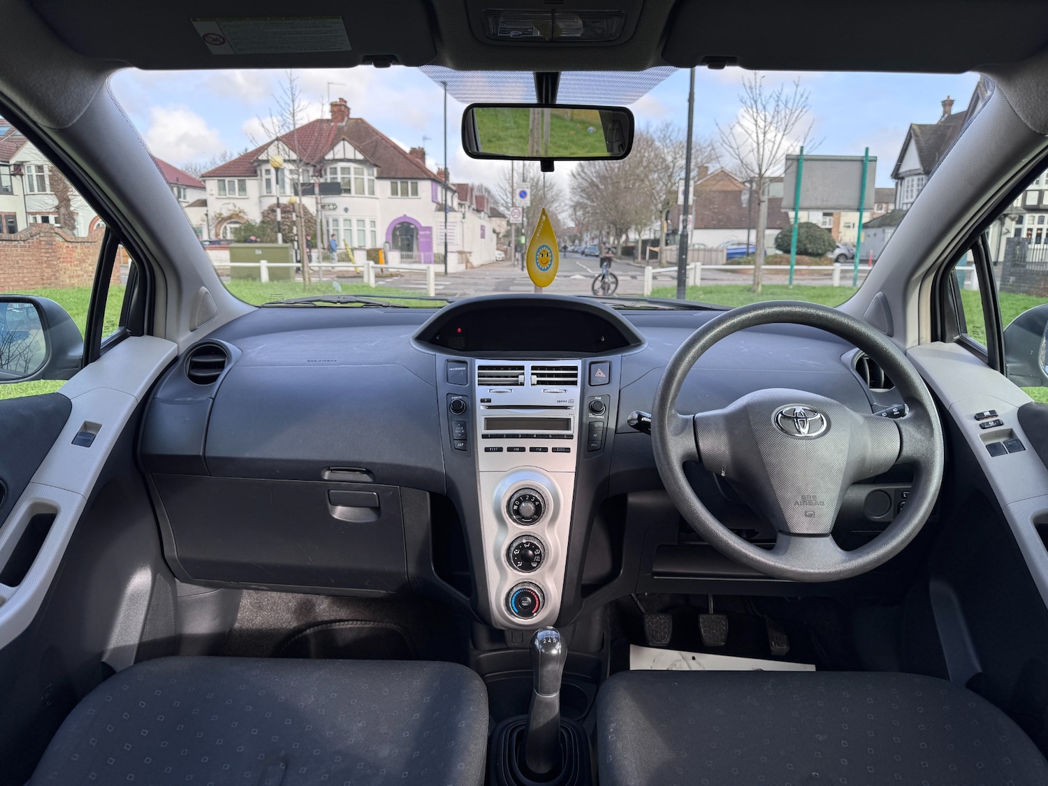 Used Toyota Yaris 2006 for sale - 77474880: Photo 11