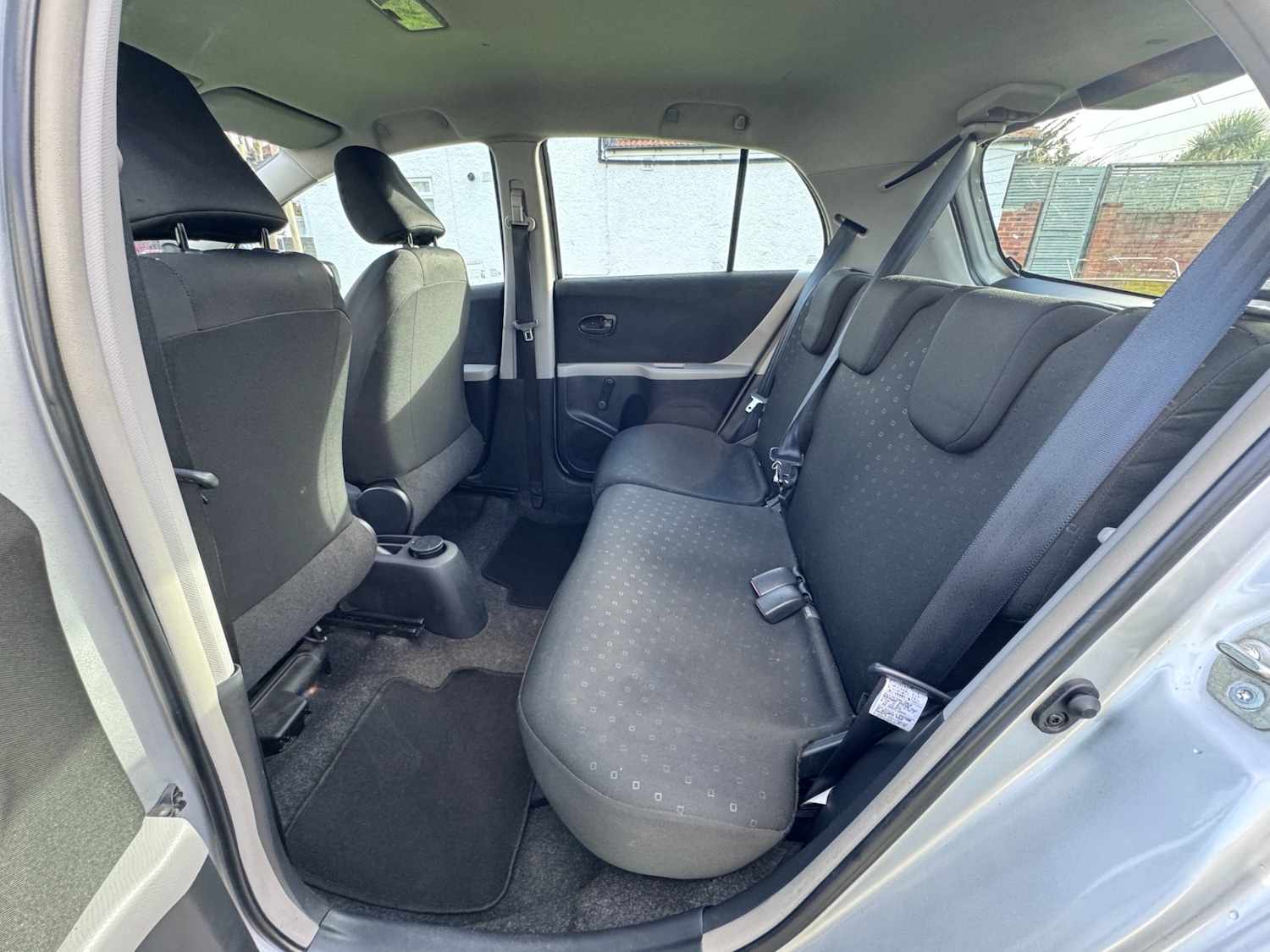 Used Toyota Yaris 2006 for sale - 77474880: Photo 20