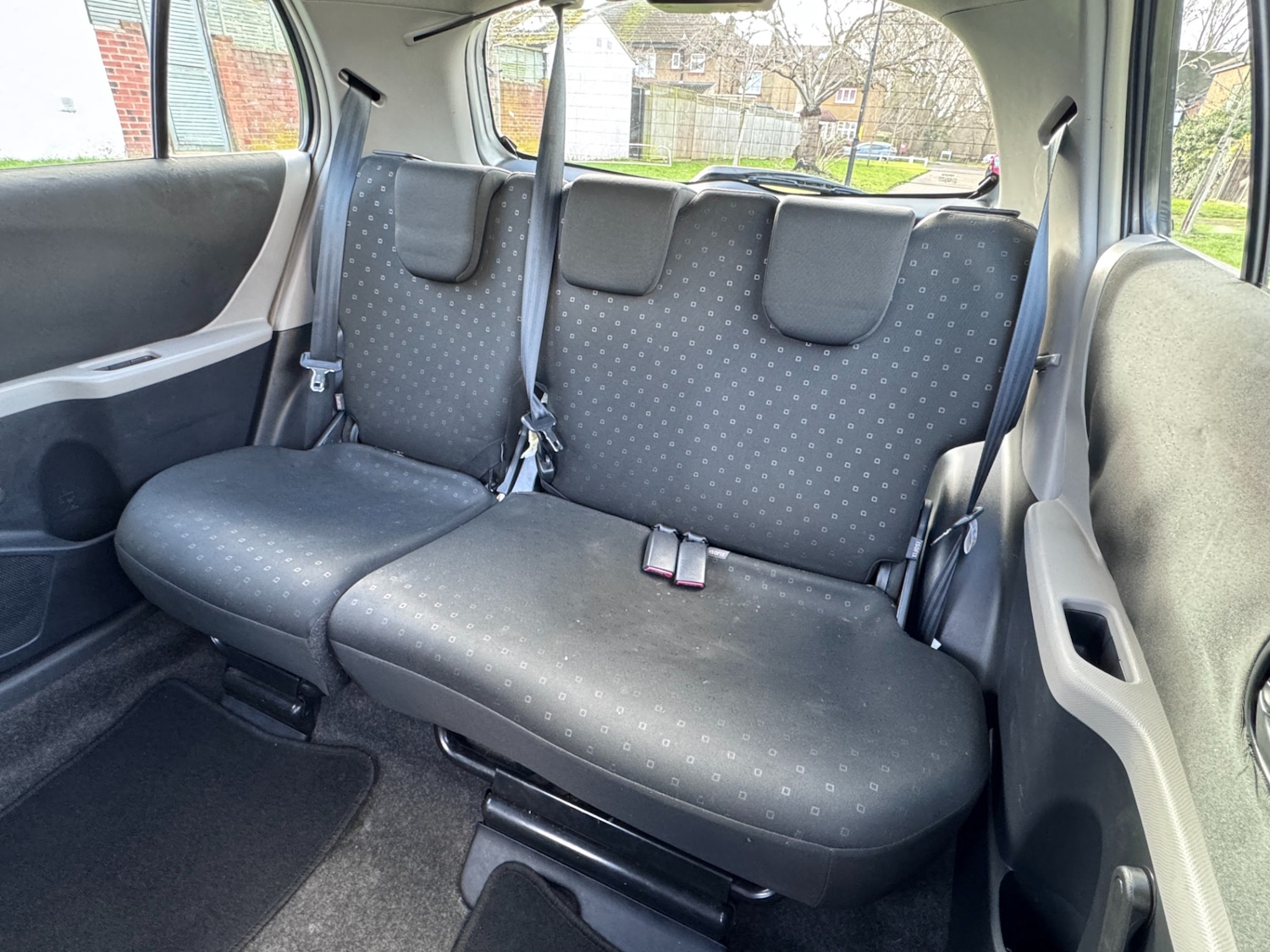 Used Toyota Yaris 2006 for sale - 77474880: Photo 22