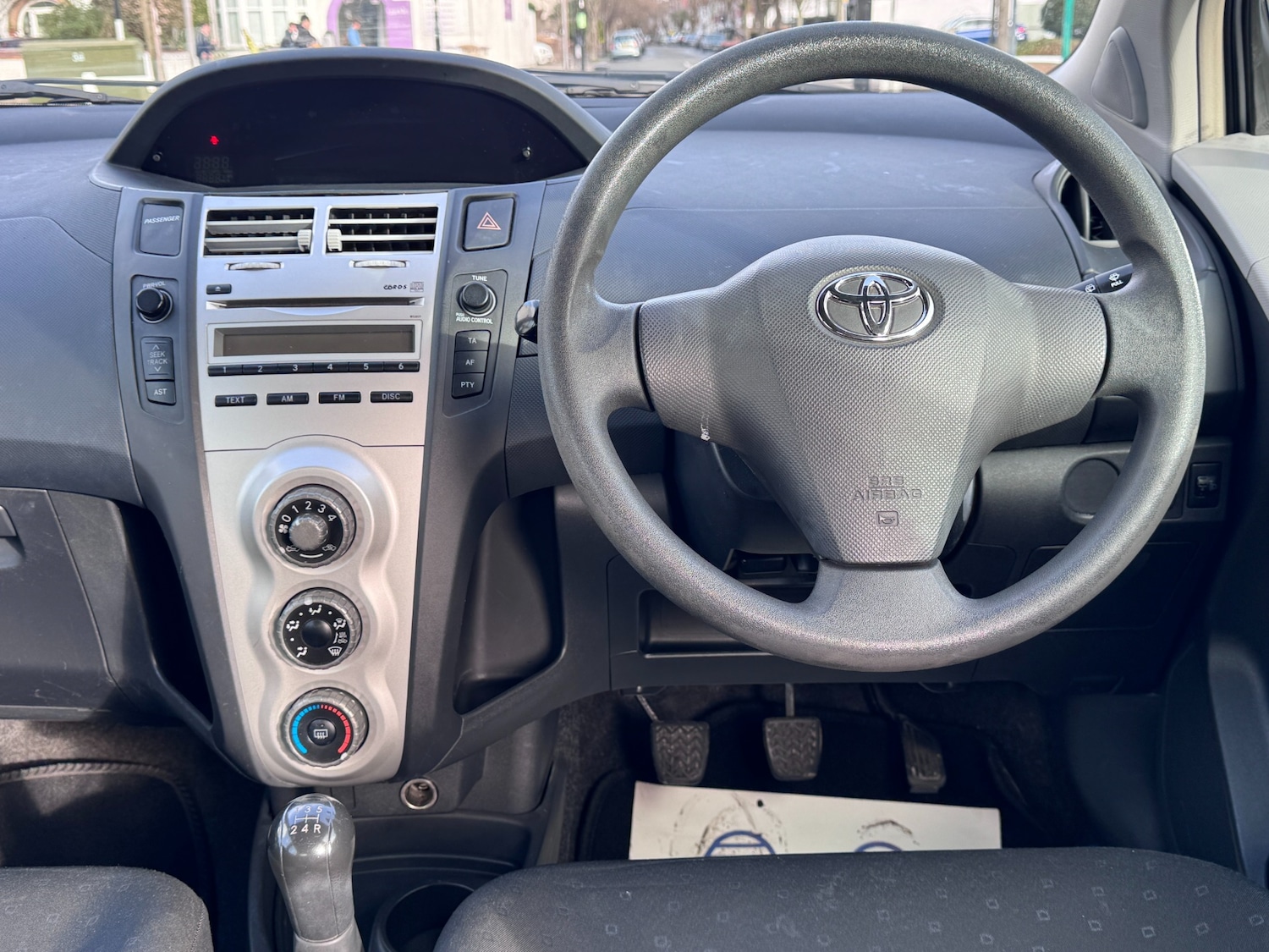 Used Toyota Yaris 2006 for sale - 77474880: Photo 34